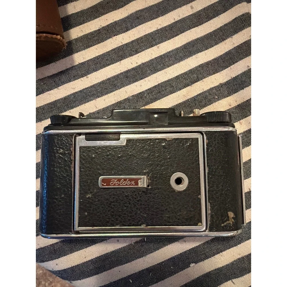 Vintage Pho-tak Foldex 20 Folding Camera 105mm Octvar Lens with Brown Case USA